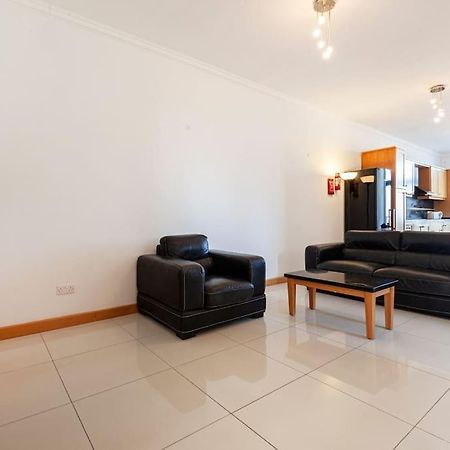 Comfortable Penthouse, Served With Lift, Wifi & Ac By 360 Estates Gzira Εξωτερικό φωτογραφία